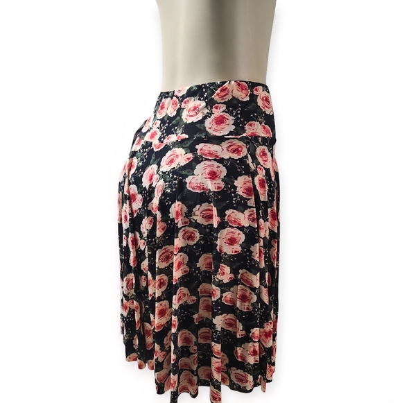 Floral Print Midi Skirt - Picture 3 of 8